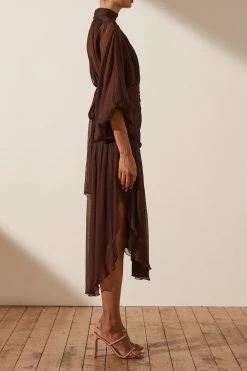 Shona Joy DRESSES OLYMPIA LONG SLEEVE OPEN BACK MIDI DRESS - CHOCOLATE