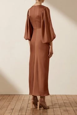 Shona Joy DRESSES LUXE TWIST FRONT BALLOON SLEEVE MIDI DRESS - MOCHA