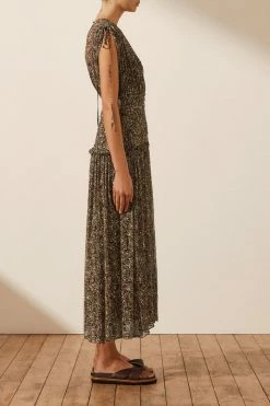 Shona Joy DRESSES ADELINE SHORT SLEEVE RUCHED MIDI DRESS