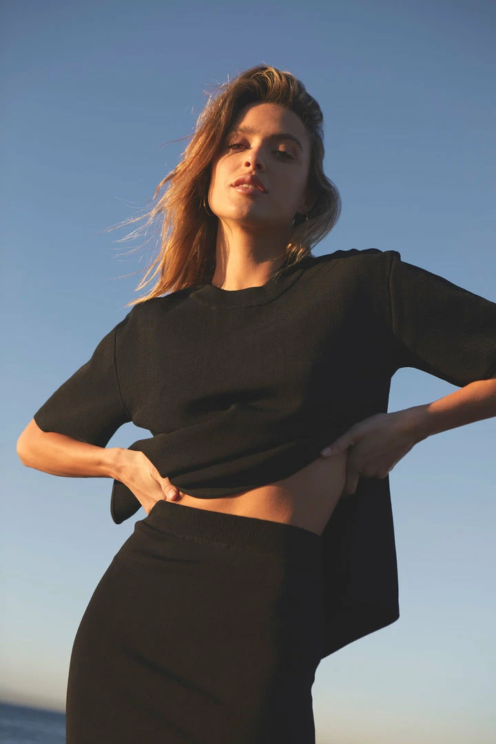 Shona Joy BASICS BASIC LONG LINE TEE - BLACK