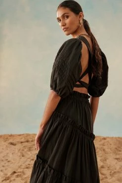 Shona Joy TOPS ELLA SHORT SLEEVE TIE BACK CROP TOP - COAL