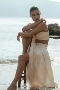 Shona Joy TOPS LA LUNE TWIST FRONT BRA TOP - CREAM