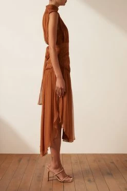 Shona Joy DRESSES NOEMI SLEEVELESS OPEN BACK MIDI DRESS - SIENA