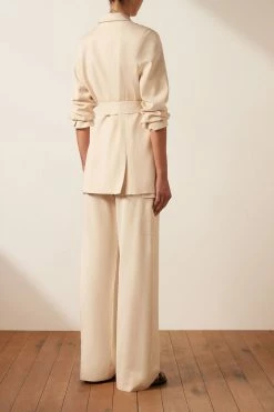 Shona Joy SARA DOUBLE BREASTED BLAZER - CREMA TOPS