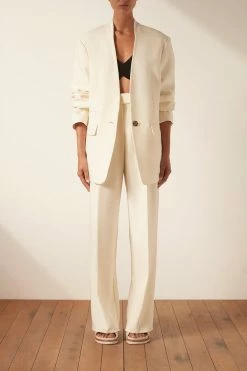 Shona Joy IRENA COLLARLESS OVERSIZED BLAZER - CREAM