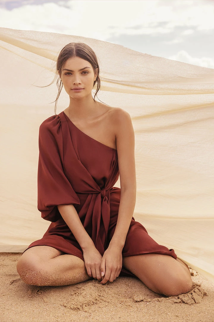 Shona Joy DRESSES LUXE TIE FRONT ONE SHOULDER DRESS - SANGRIA